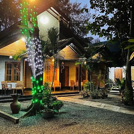 New Roy Guest House Kalkudah  Exterior photo