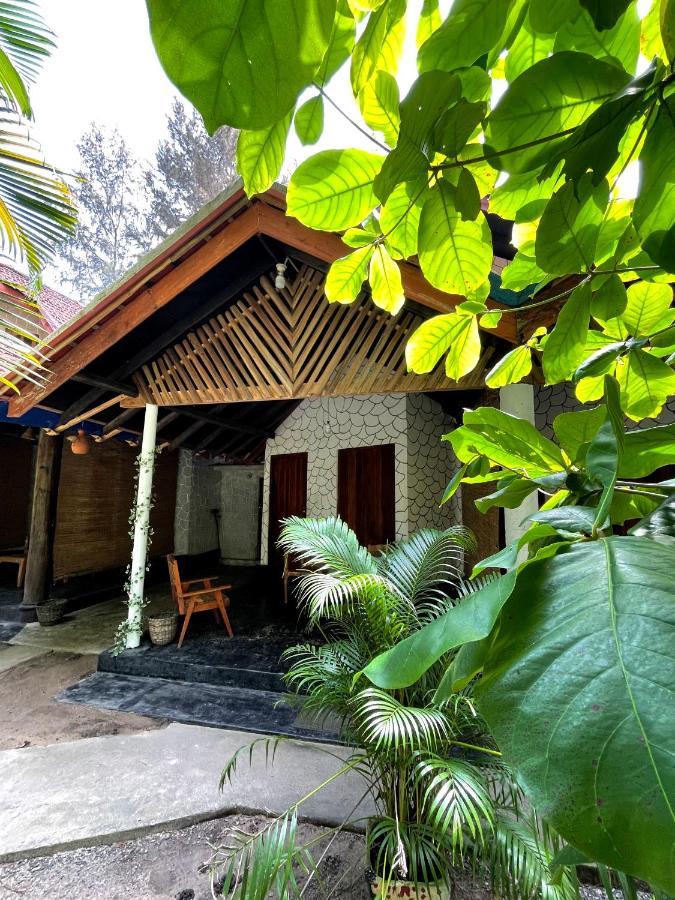 New Roy Guest House Kalkudah  Exterior photo
