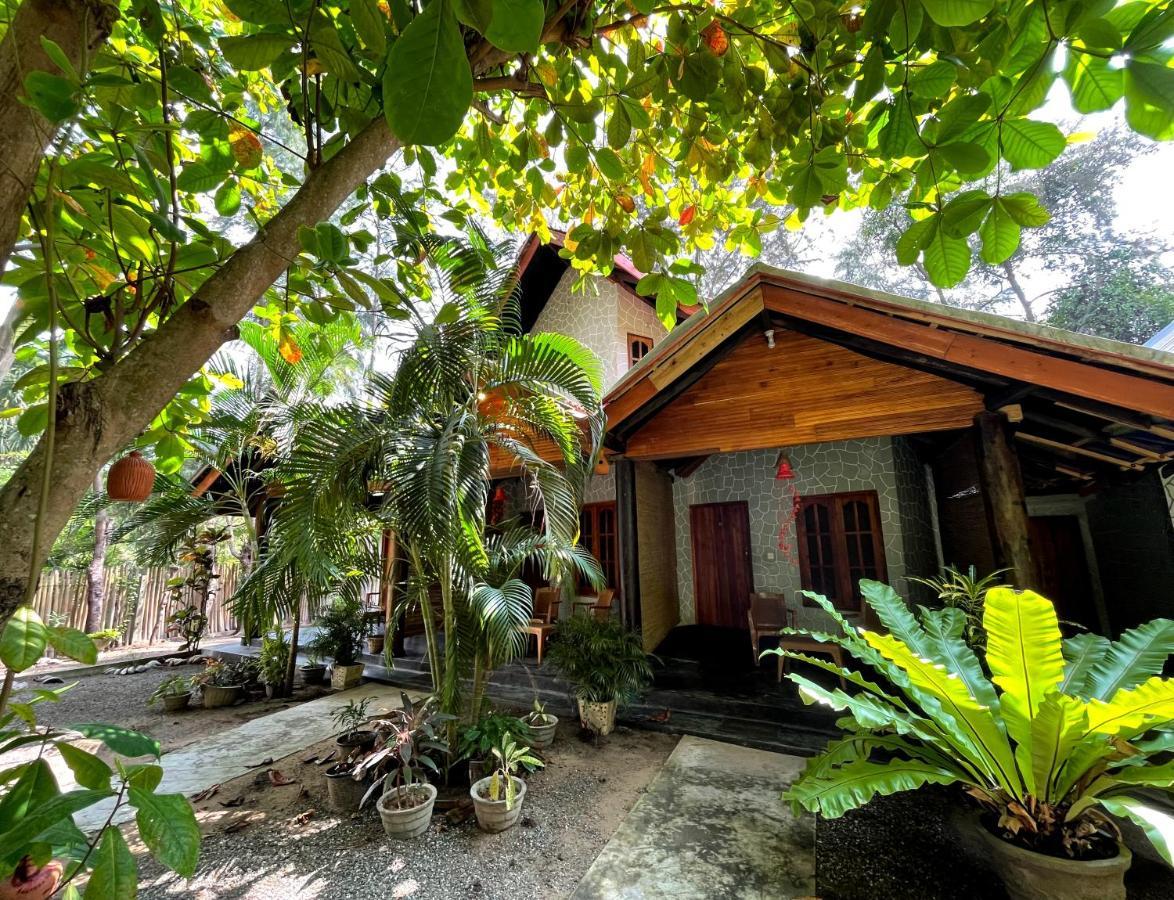 New Roy Guest House Kalkudah  Exterior photo