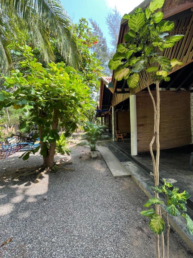 New Roy Guest House Kalkudah  Exterior photo